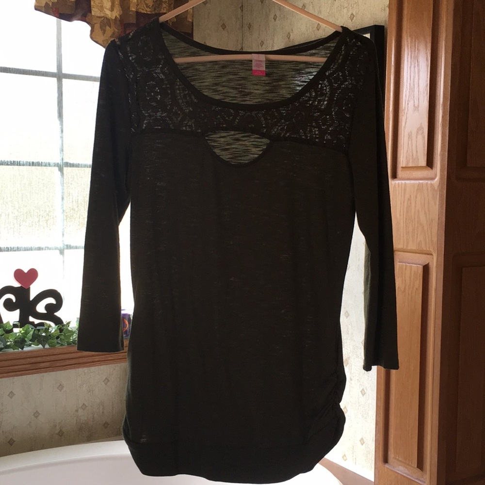 Quarter length thin shirt for summer !